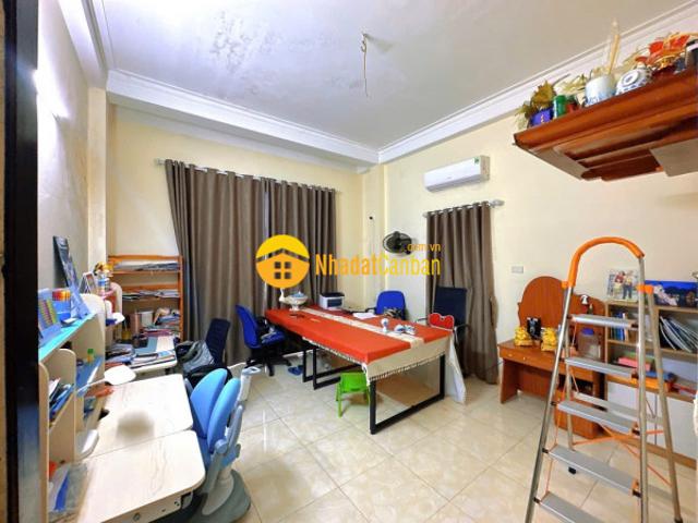 Tây hồ cầu giấy xe tải tránh kinh doanh sầm uất nhà đẹp móng 6 tầng giá lộc