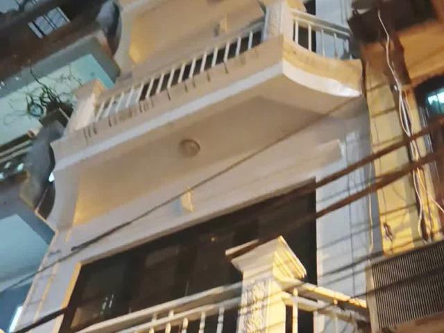 Tây Hồ Nghi Tàm Nhà đẹp 5 tầng Khu phân lô Mặt ngõ thông Trước nhà 6m 7 tỷ