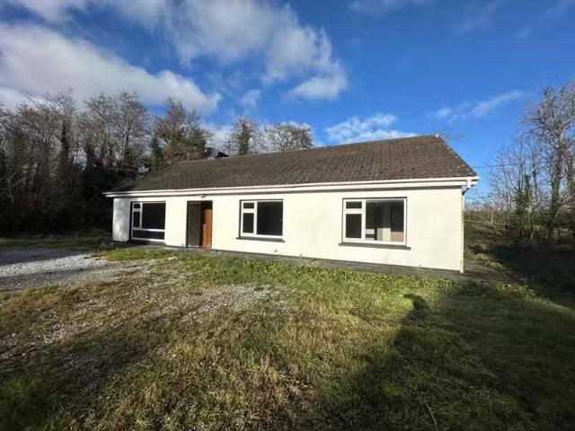 Tay Road, Ballinacrusha, Cobh, Co. Cork, P24PW66 is for sale