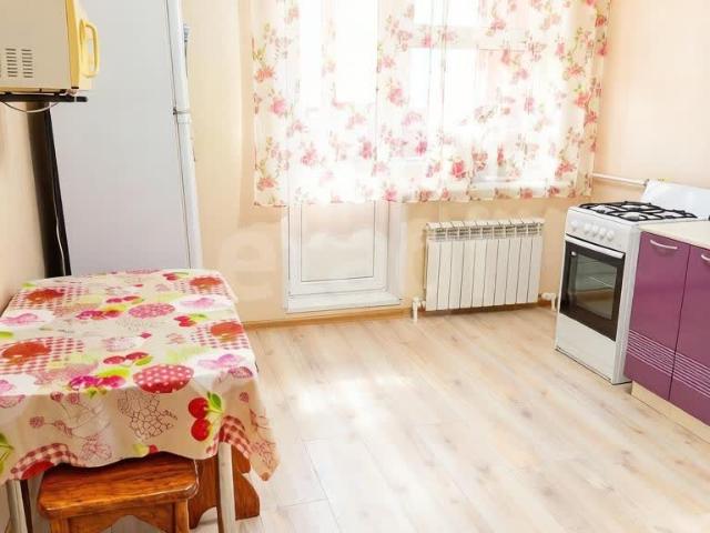 Тазовский пгт, Геофизиков ул,18