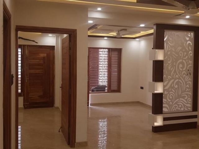 TDI The Retreat 5 Bedroom 500 Sq. Yd. Builder Floor in Sector 89 Faridabad Listing ID: #10069