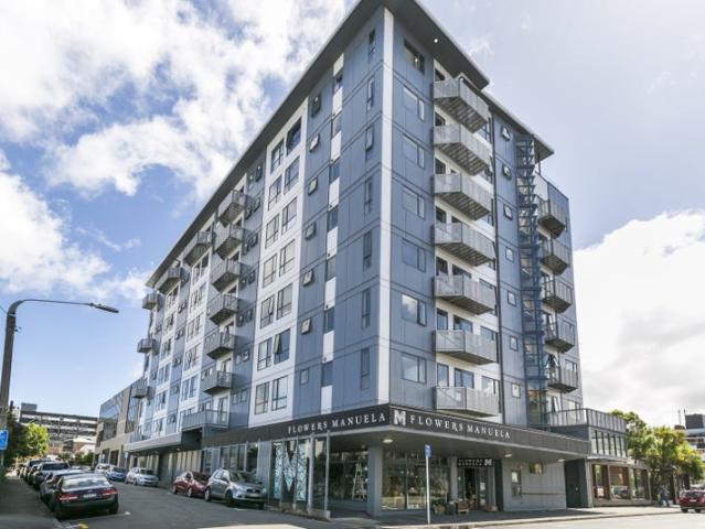 te aro, studio