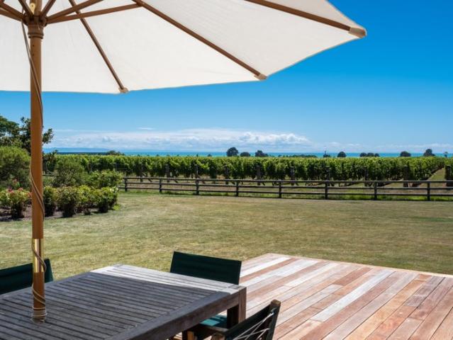 te awanga, 3 bedrooms