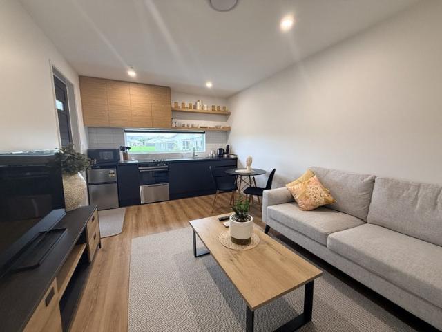 te awanga, 1 bedroom