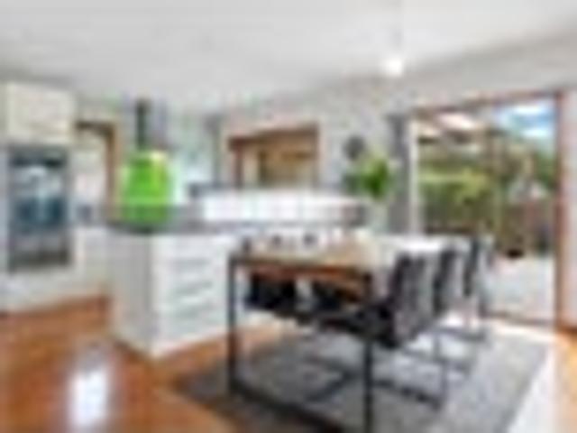 Te Atatu Peninsula, 3 bedrooms, $680 pw