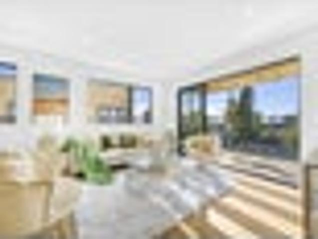 Te Atatu Peninsula, 4 bedrooms, $750 pw