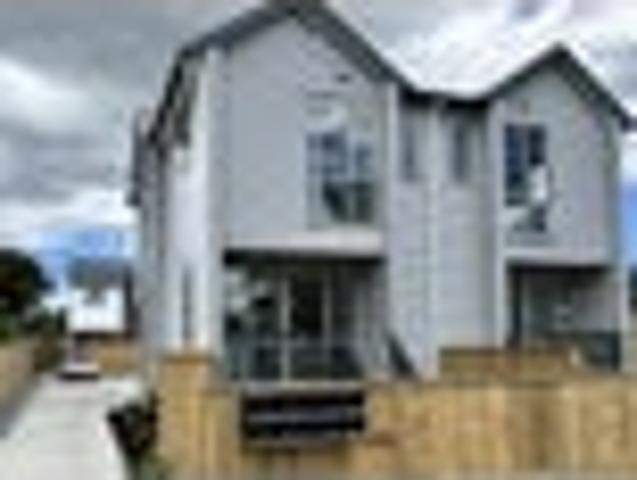 Te Atatu Peninsula, 3 bedrooms, $750 pw