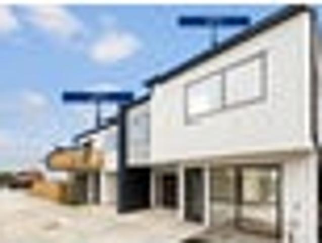 Te Atatu Peninsula, 3 bedrooms, $780 pw