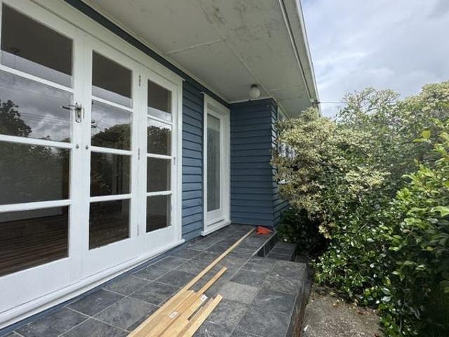 Te Atatu Peninsula, 3 bedrooms