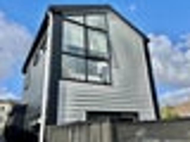 Te Atatu Peninsula, 1 bedroom, $470 pw