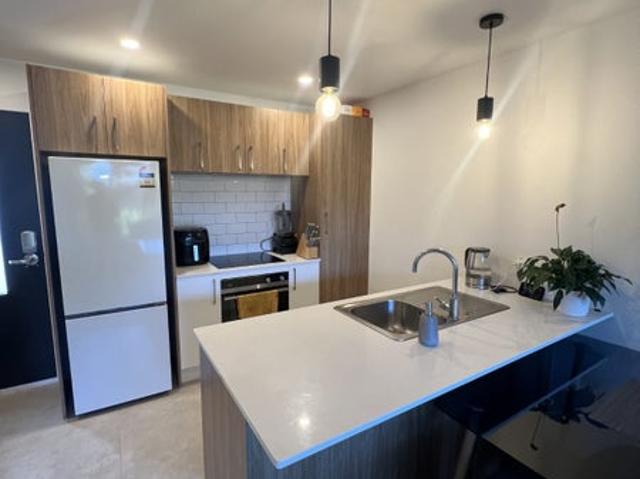 te atatu peninsula, 2 bedrooms