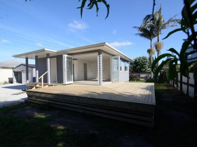 te atatu peninsula, 2 bedrooms