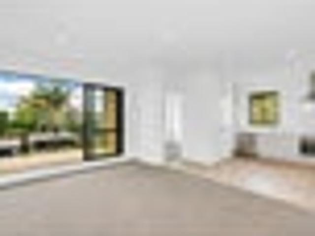 Te Atatu Peninsula, 2 bedrooms, $550 pw