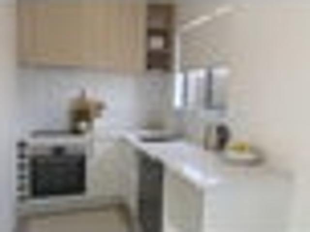 Te Atatu Peninsula, 2 bedrooms, $575 pw