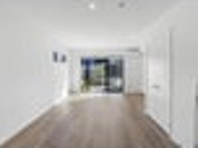 Te Atatu Peninsula, 2 bedrooms, $580 pw