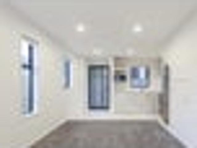 Te Atatu Peninsula, 2 bedrooms, $598 pw