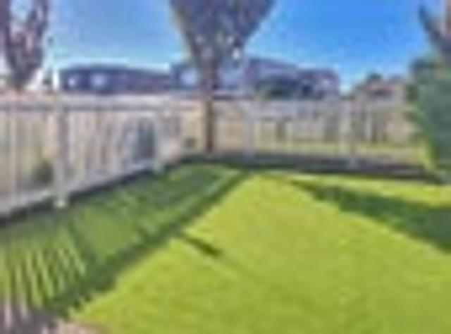 Te Atatu Peninsula, 2 bedrooms, $630 pw