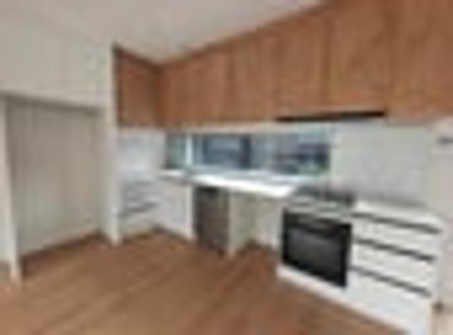 Te Atatu Peninsula, 2 bedrooms, $660 pw