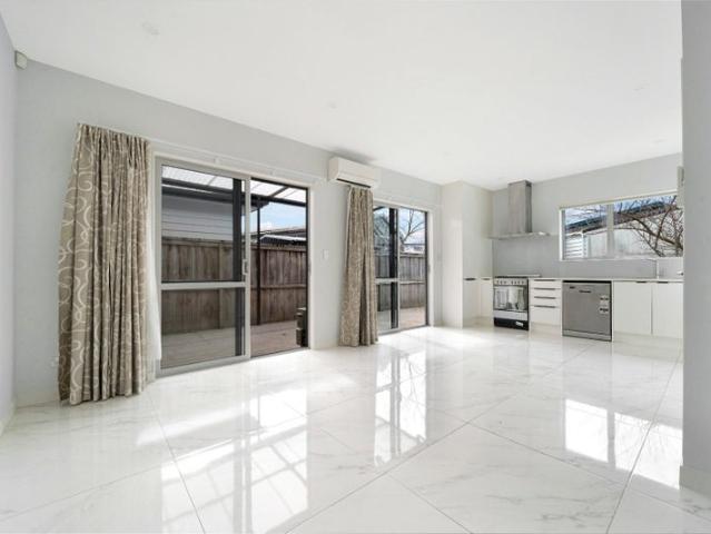 te atatu peninsula, 2 bedrooms
