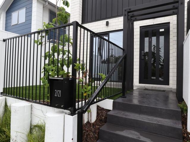 te atatu peninsula, 2 bedrooms