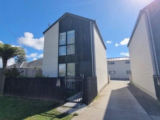 te atatu peninsula, 2 bedrooms