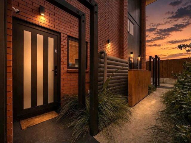 te atatu peninsula, 2 bedrooms