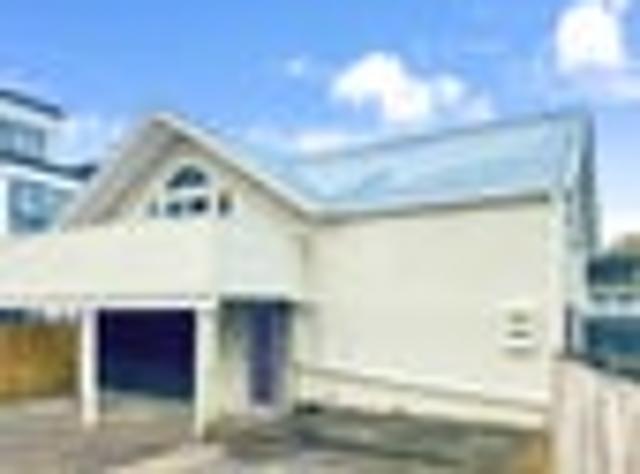 Te Atatu Peninsula, 4 bedrooms, $730 pw