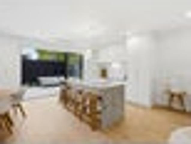 Te Atatu Peninsula, 4 bedrooms, $750 pw