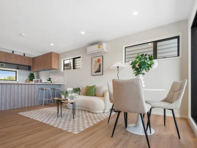 Te Atatu Peninsula, 4 bedrooms