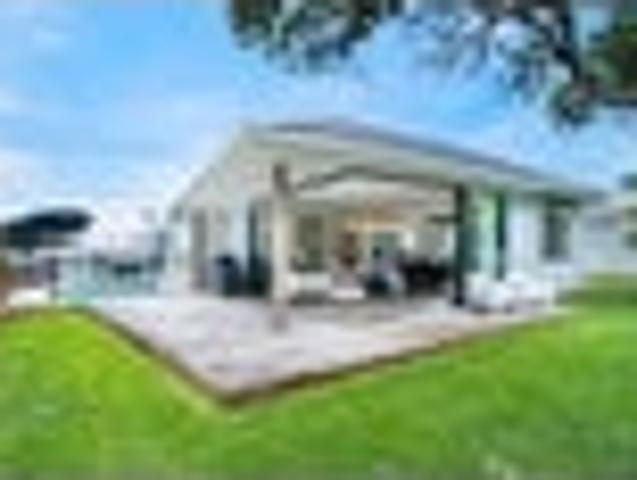 Te Atatu Peninsula, 4 bedrooms, $995 pw