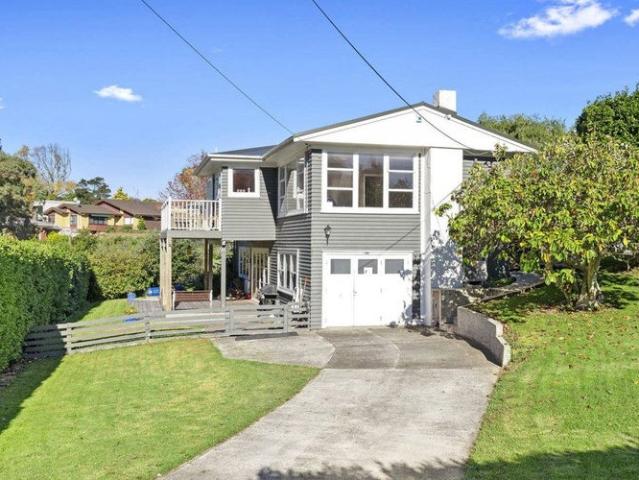 te atatu south, 4 bedrooms