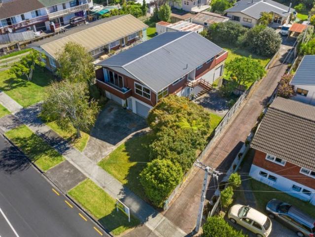 te atatu south, 4 bedrooms