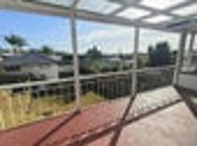 Te Atatu South, 4 bedrooms, $650 pw