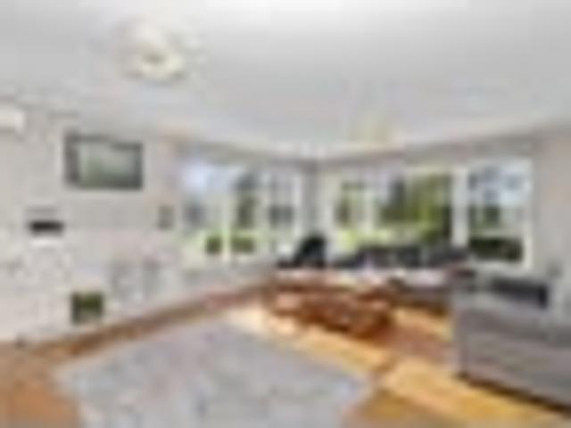 Te Atatu South, 4 bedrooms, $700 pw