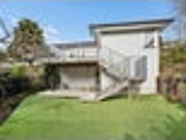 Te Atatu South, 4 bedrooms, $800 pw