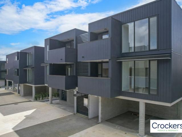 te atatu south, 1 bedroom