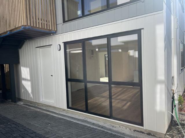 te atatu south, 1 bedroom
