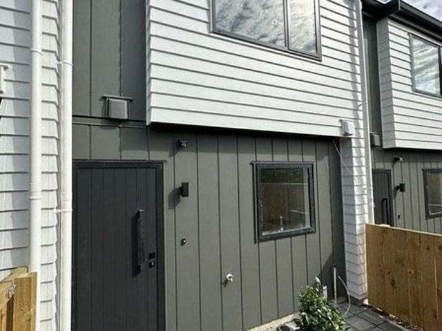 te atatu south, 2 bedrooms