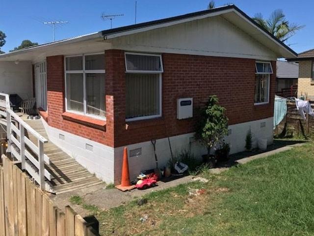 te atatu south, 2 bedrooms