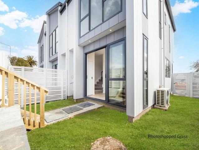 te atatu south, 2 bedrooms