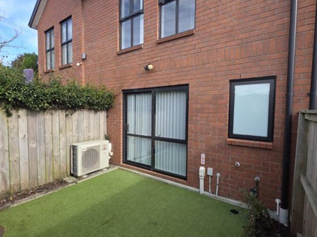 te atatu south, 2 bedrooms