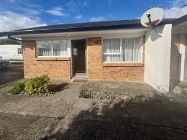 te atatu south, 2 bedrooms