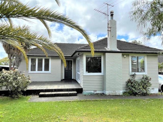 te atatu south, 3 bedrooms