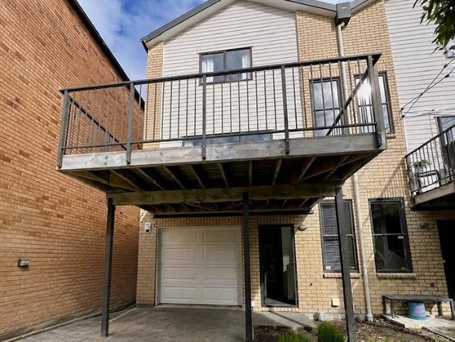 te atatu south, 3 bedrooms