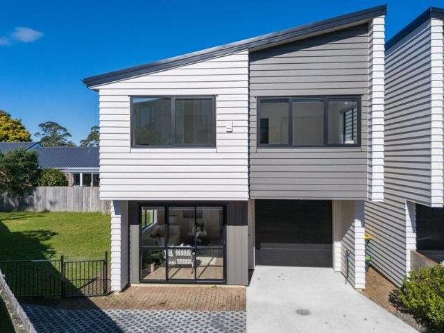 te atatu south, 3 bedrooms