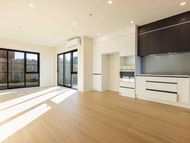 te atatu south, 3 bedrooms