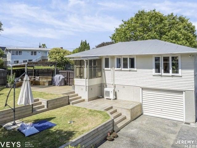 te atatu south, 3 bedrooms