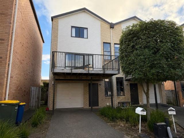 te atatu south, 3 bedrooms
