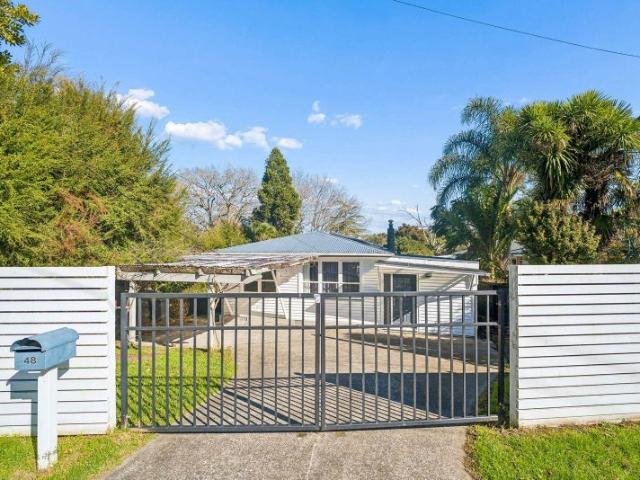 te atatu south, 3 bedrooms