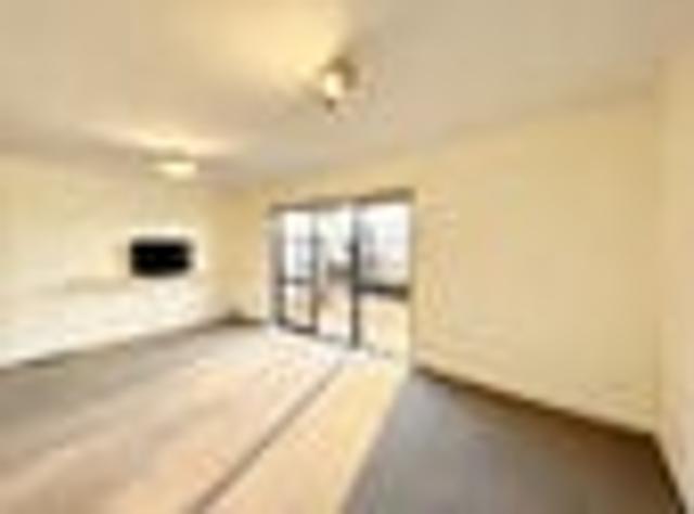 Te Atatu South, 3 bedrooms, $680 pw
